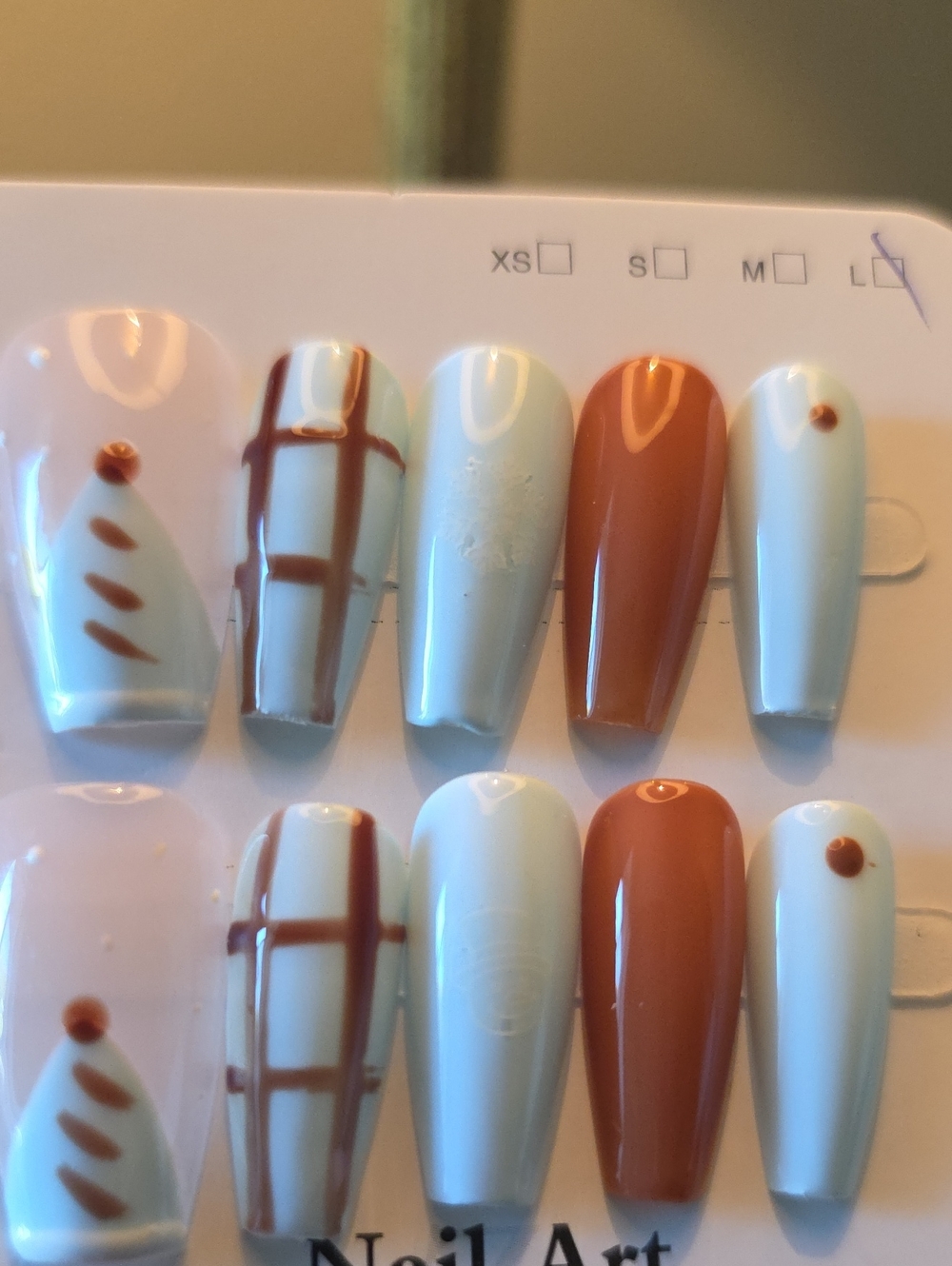 Press-On Nail Set - Cream & Brown Nail Art Tips